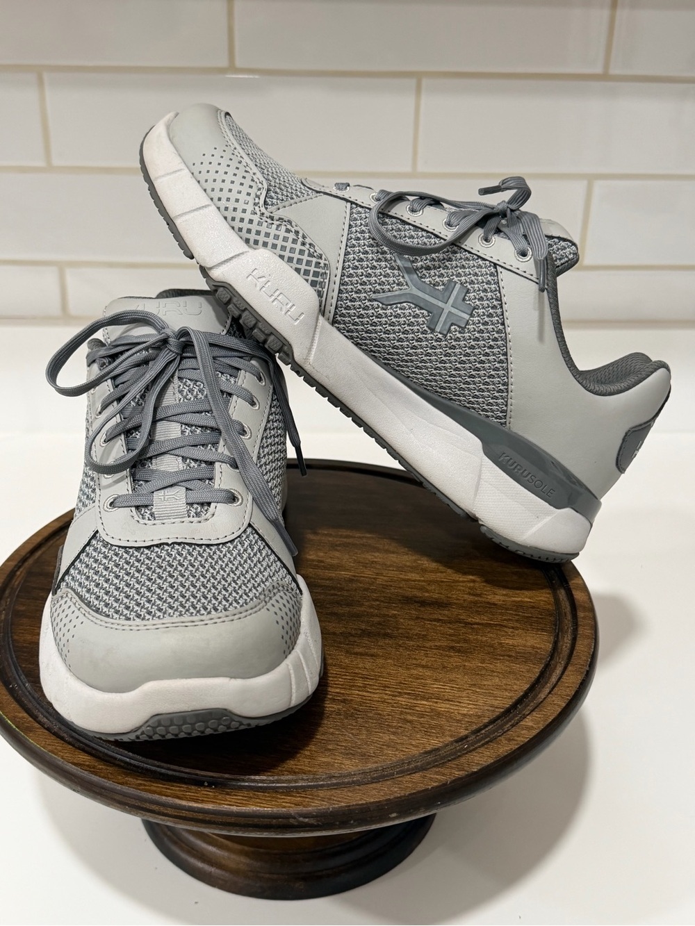 KURU Quantum Storm Gray Mesh Comfort Athletic Sneakers Men's Size 8 Medium